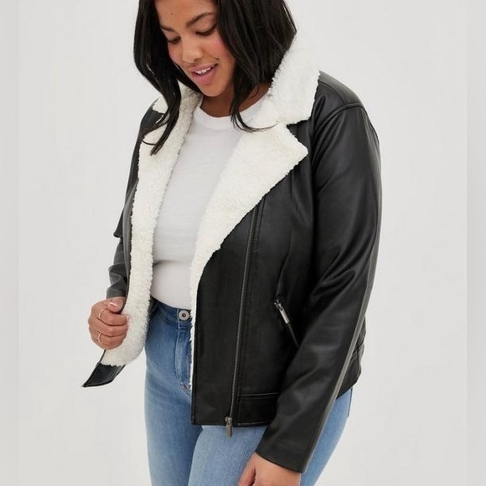 🆕 NWT Women’s torrid 2 Black Faux Leather Sherpa Lined Moto Jacket 18 20 2X XXL